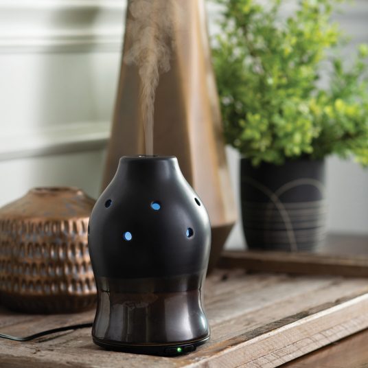 Essential Oil Diffuser - Ultrasonic - Black Dipped