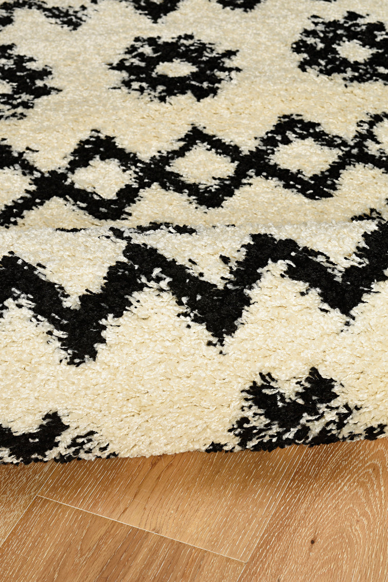 Morrocan Mekenes Ivory and Black Rug 5ft x 7ft