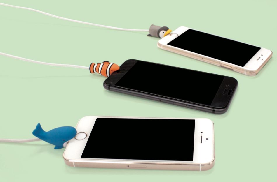 Cable Bite iPhone Clownfish