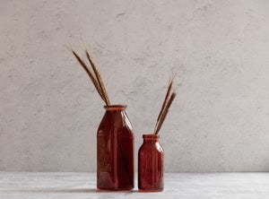 Vase Round Glass Red Sm 4"