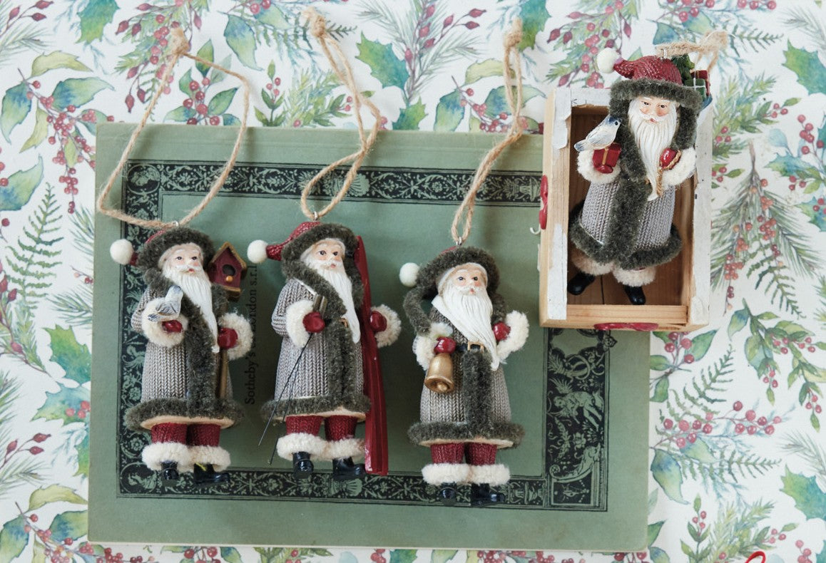 Ornament - Resin - Santa - 4.5"h