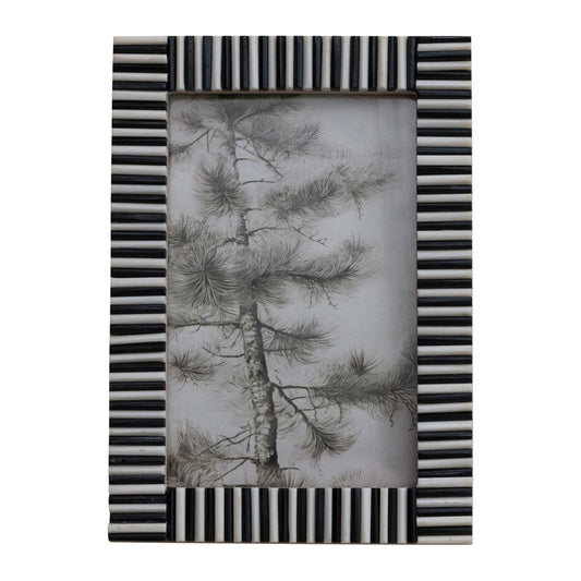 Frame  MDF & Resin Ribbed Black & White Holds 4" x 6" Photo