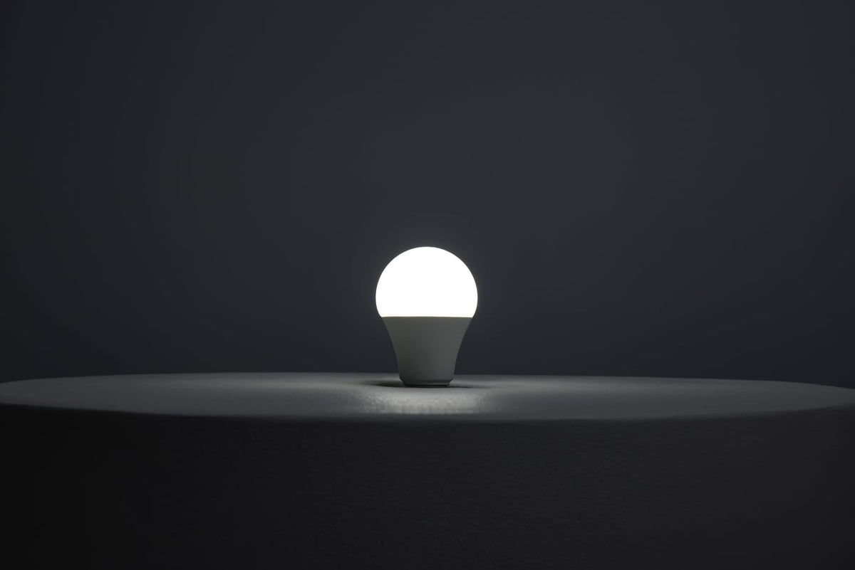 LED Light Bulb; 10 Watt; A19; 2700K-5000K RGB/Tunable White; Starfish; White; Medium Base; 120 Volt