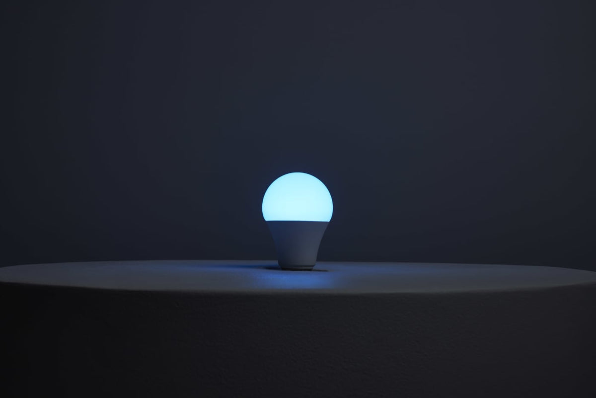 LED Light Bulb; 10 Watt; A19; 2700K-5000K RGB/Tunable White; Starfish; White; Medium Base; 120 Volt