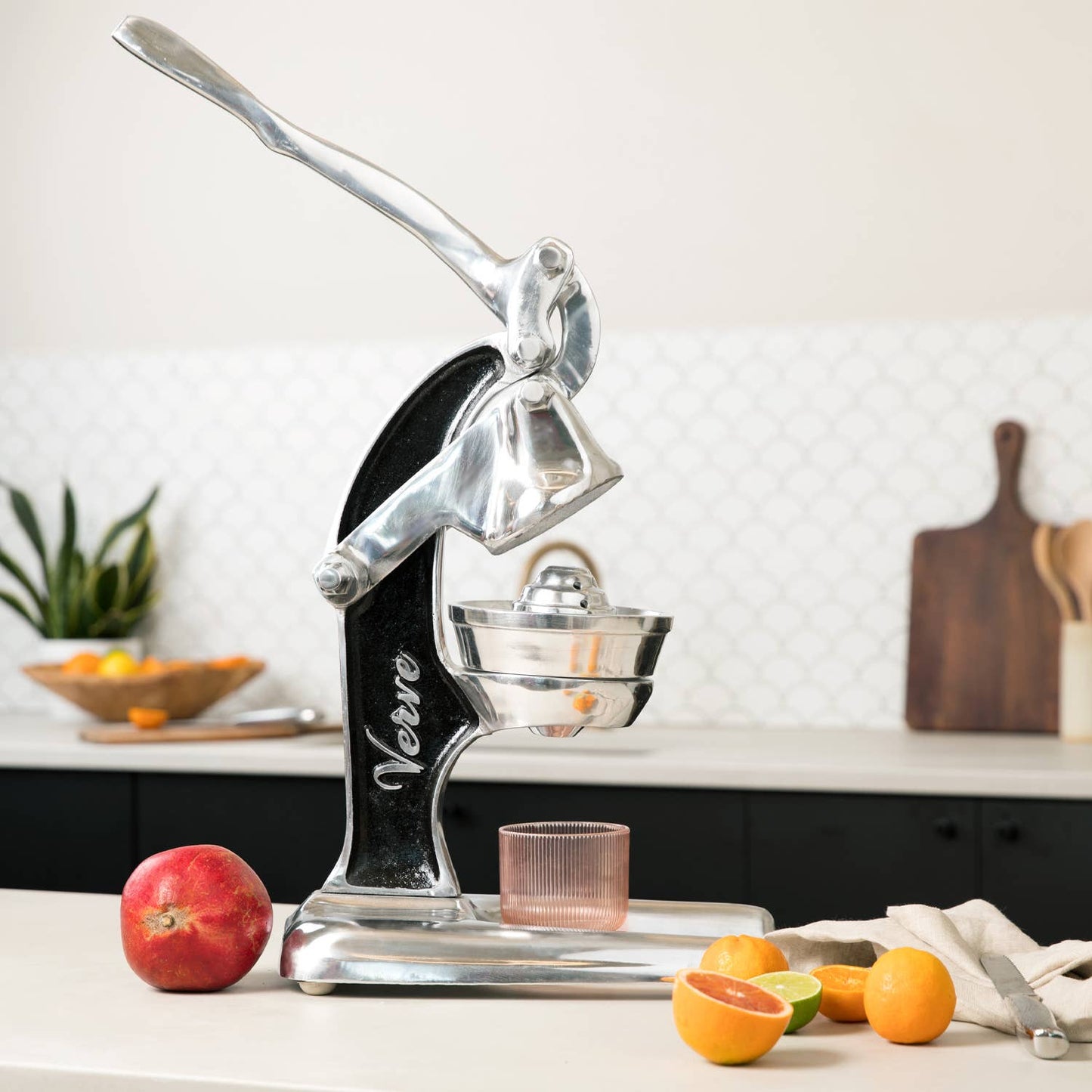 Mexican Citrus Juicer - Large Black