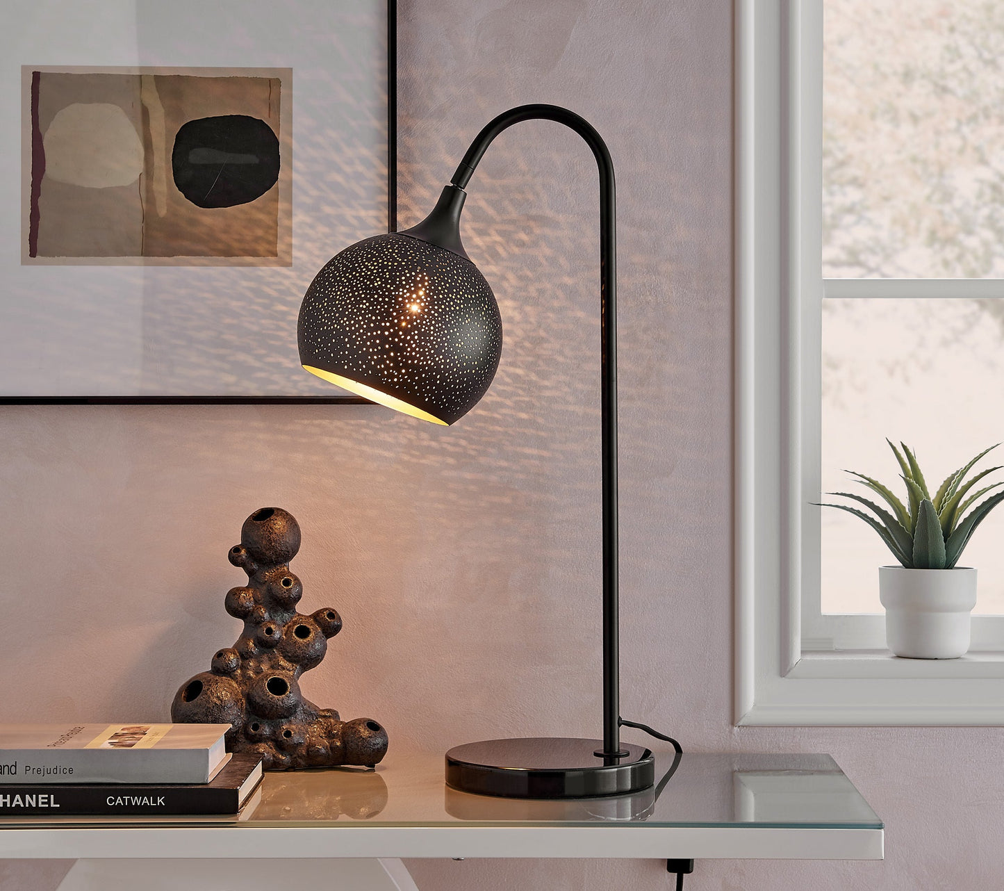 Rayssa Table Lamp