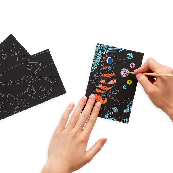Scratch & Scribble Mini Art Kit Friendly Fish