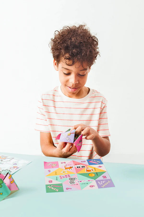 Paper Activity Kit D.I.Y. Fortune Tellers