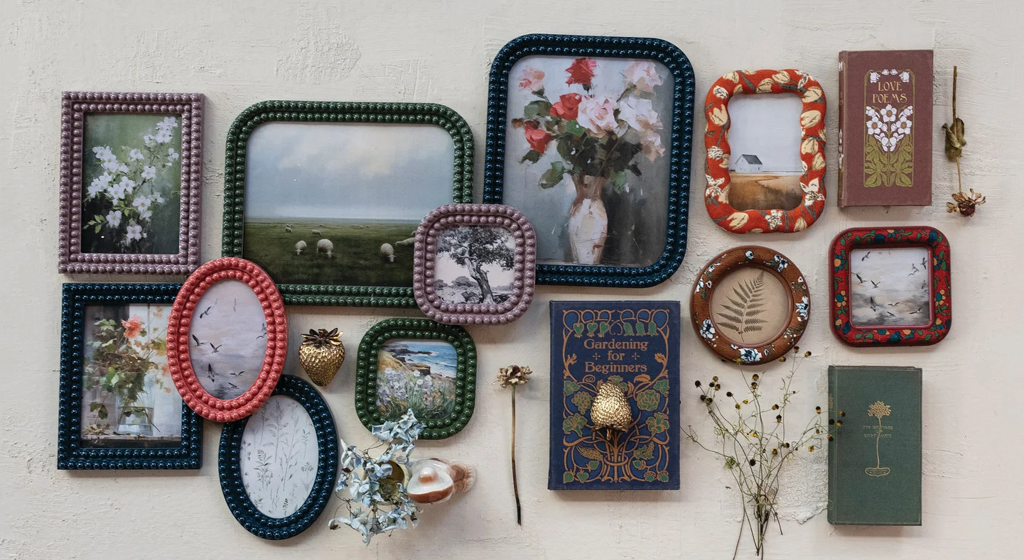 Frame Cotton Embroidered Floral Pattern