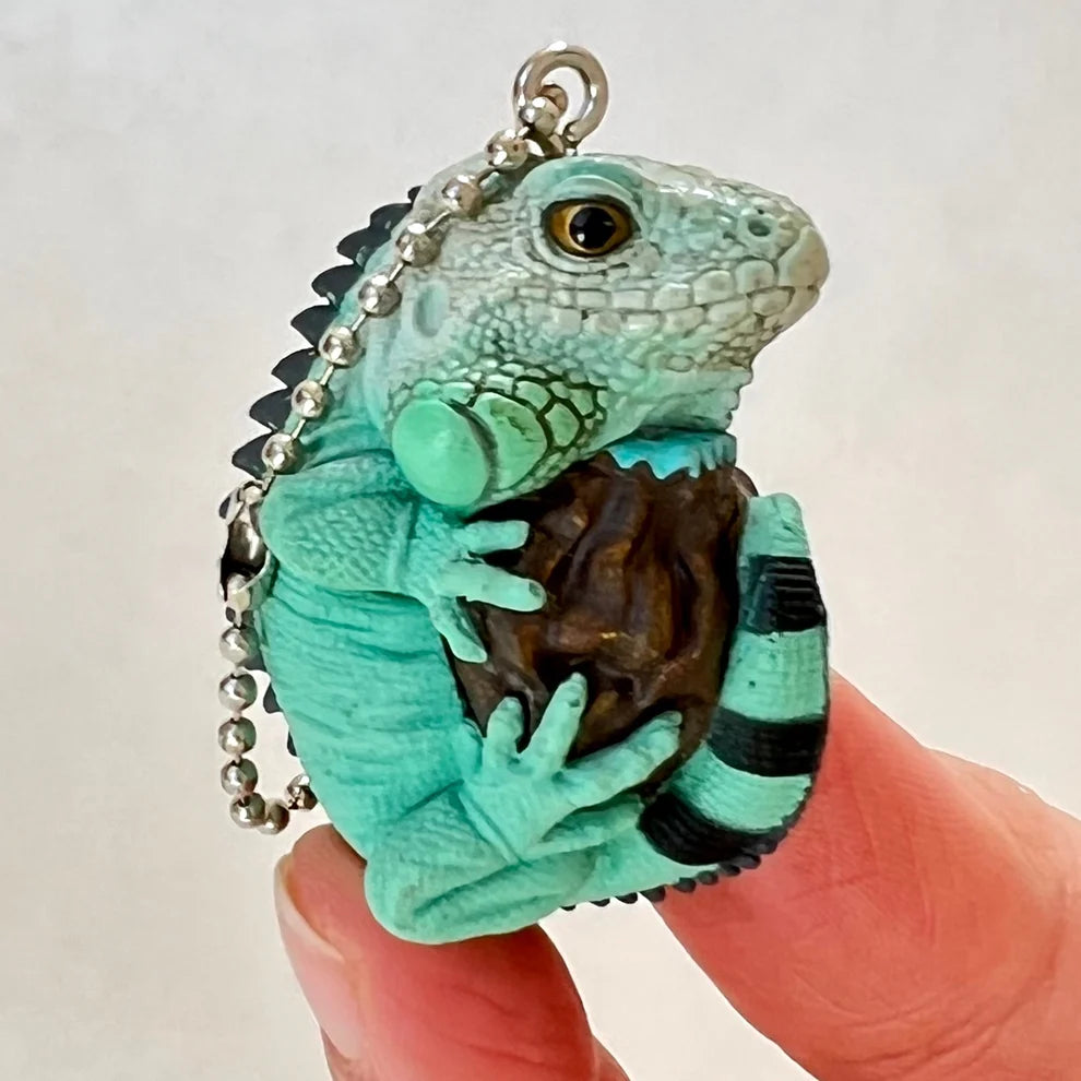 Gashapon Capsule For All Ages Iguana & Gecko Charm (Sold As An Individual Capsule)