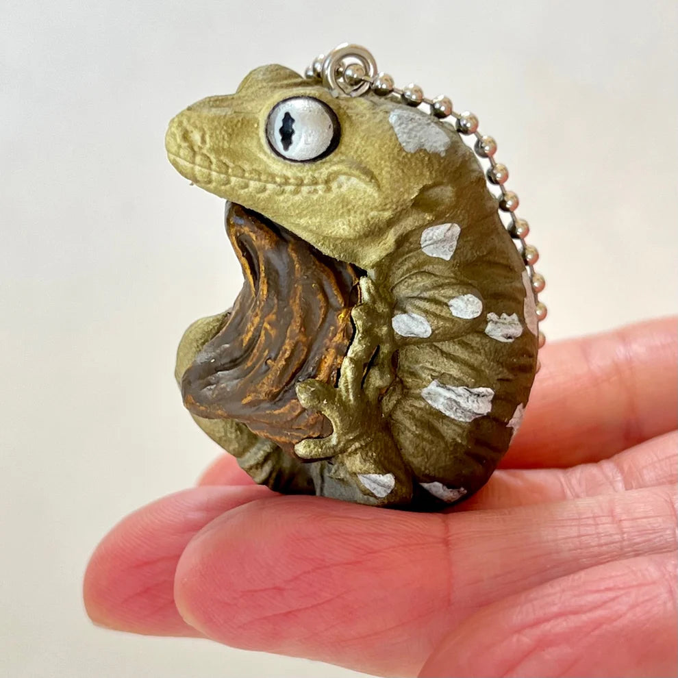 Gashapon Capsule For All Ages Iguana & Gecko Charm (Sold As An Individual Capsule)