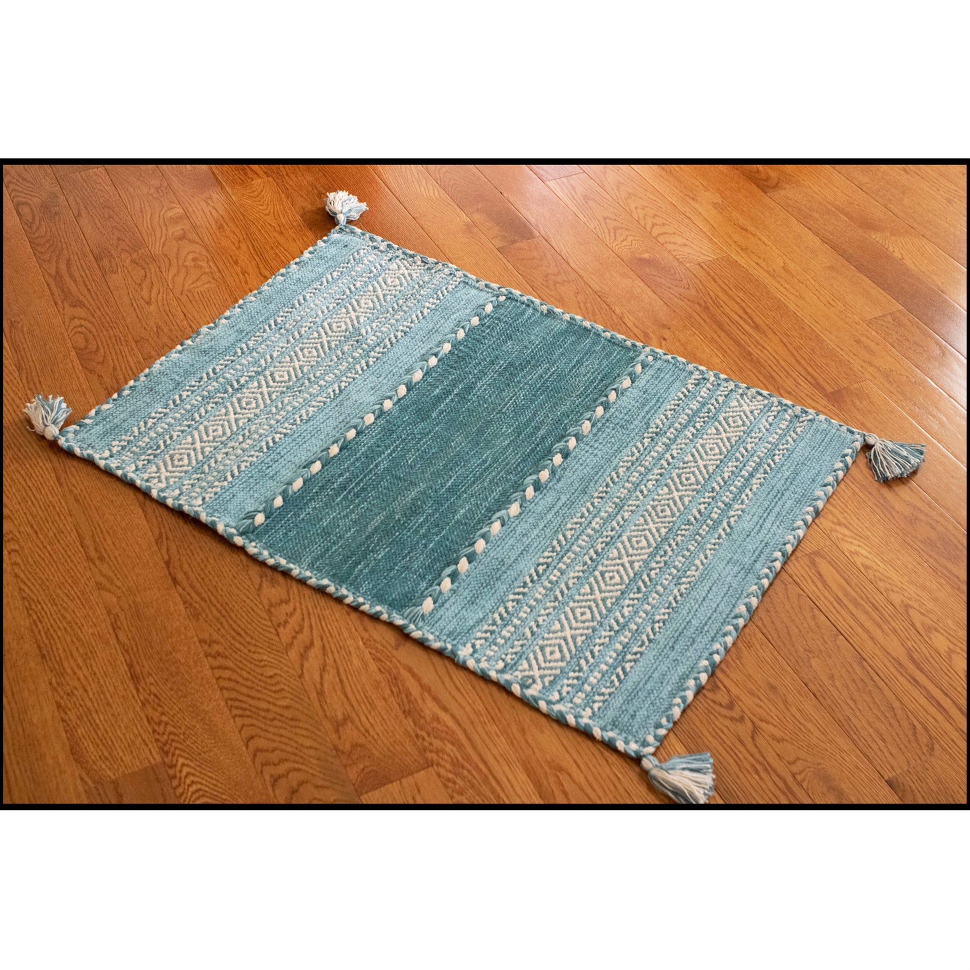 Rug Braided Tonal With Tassels Teal 2'x3'